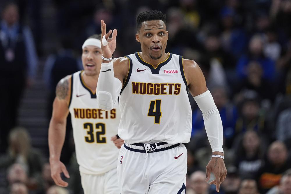 也让他在国 也让他在国