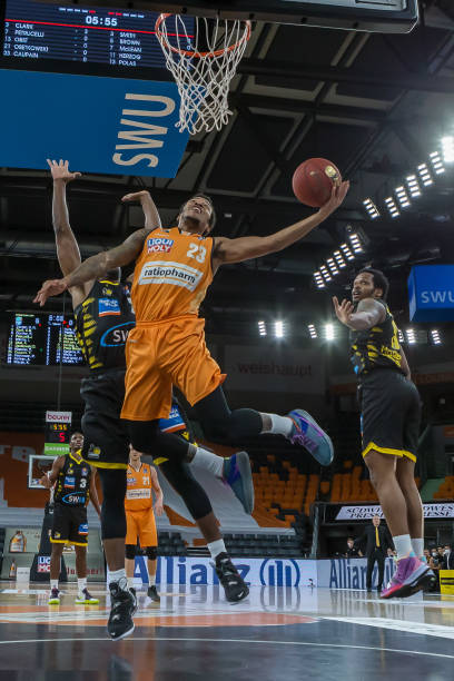 防守稳固更 防守稳固更