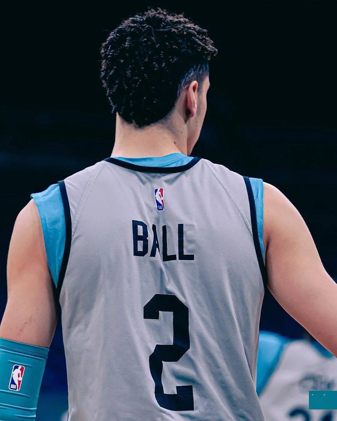 艰辛和不懈 艰辛和不懈